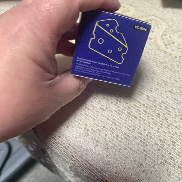 Vinciner Purple Cheese Lip Balm - Picture 9 of 11